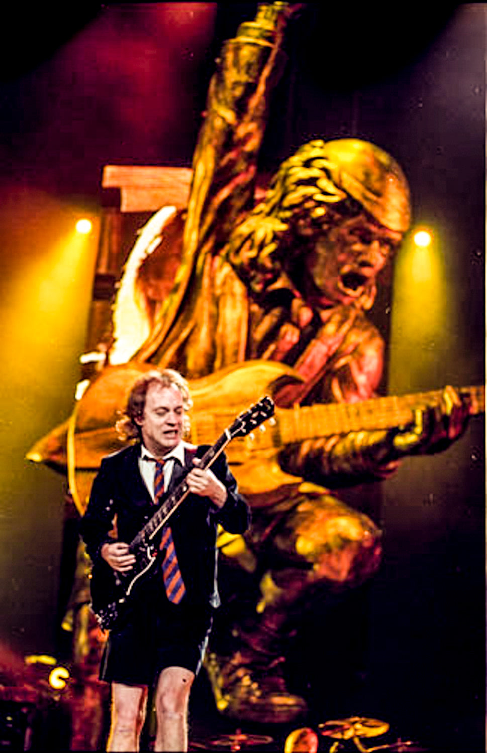 Angus Young (AC/DC)
